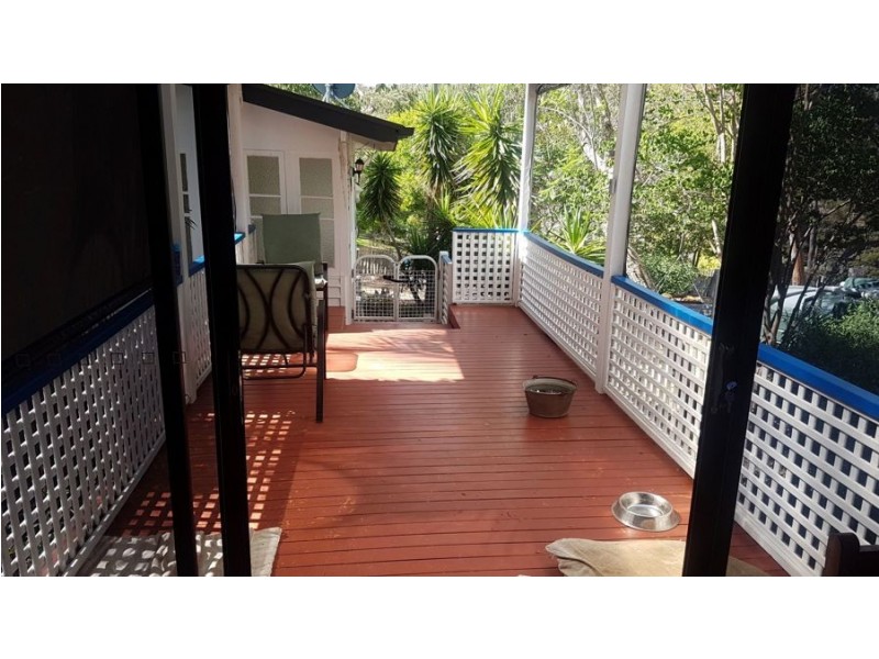 18 Esk Street, Crows Nest QLD 4355