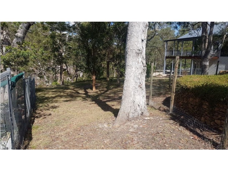 18 Esk Street, Crows Nest QLD 4355