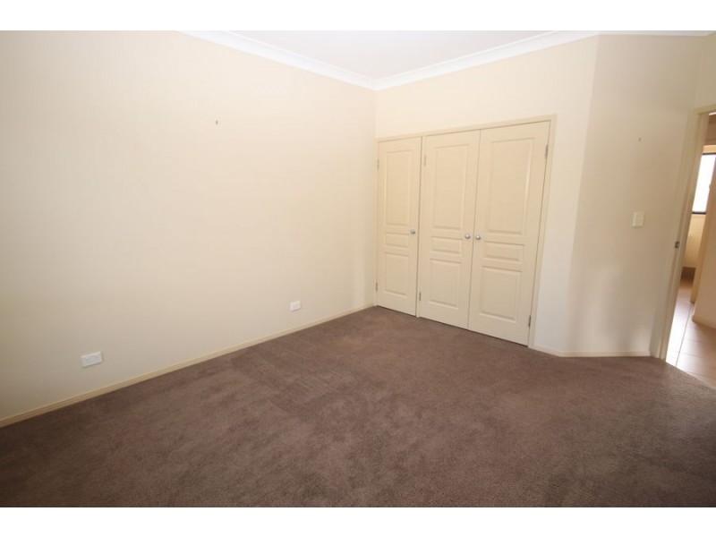 20 Bass Street, Cabarlah QLD 4352