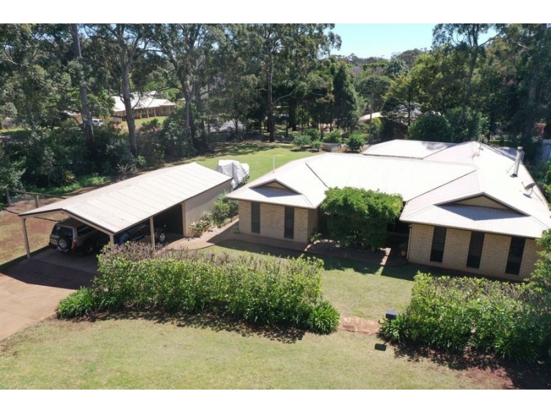 2 Kookaburra Court, Highfields QLD 4352