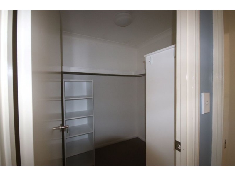 2 Kookaburra Court, Highfields QLD 4352