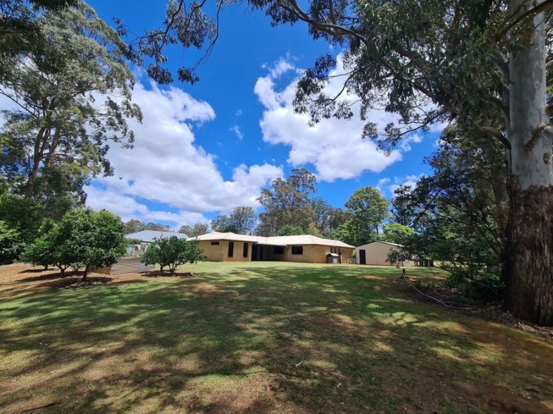 2 Kookaburra Court, Highfields QLD 4352