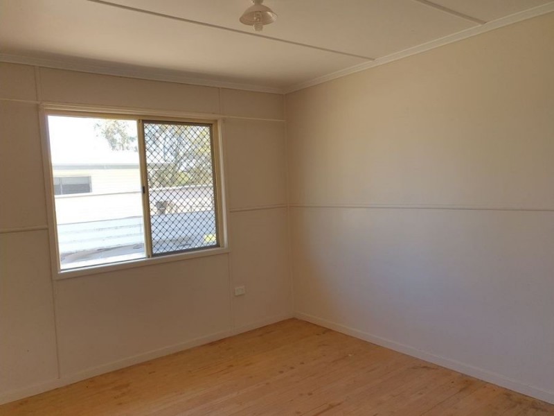 30 Weldon Street, Wandoan QLD 4419