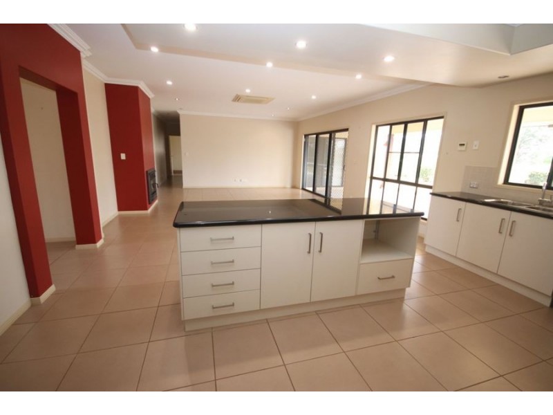 20 Bass Street, Cabarlah QLD 4352