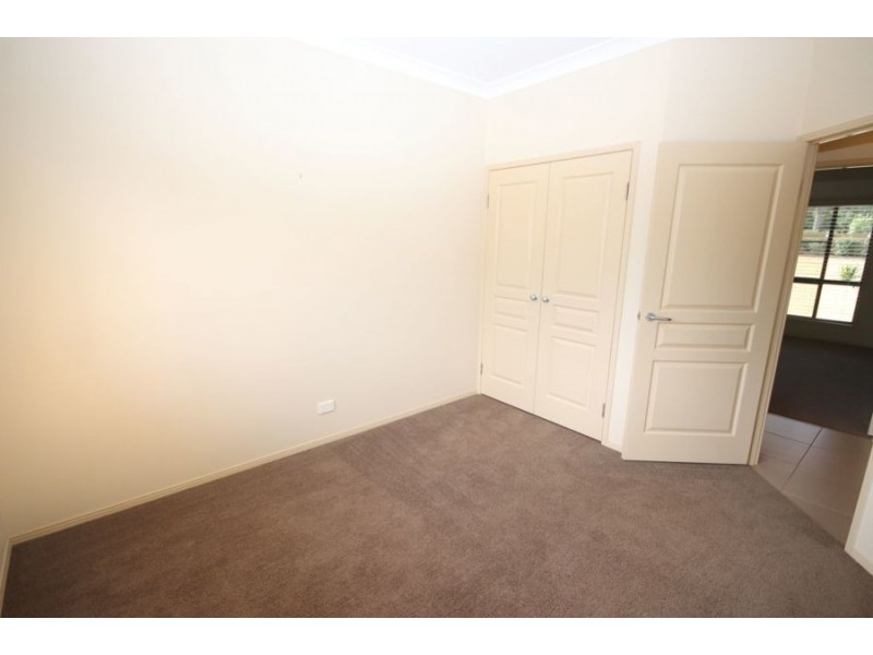 20 Bass Street, Cabarlah QLD 4352