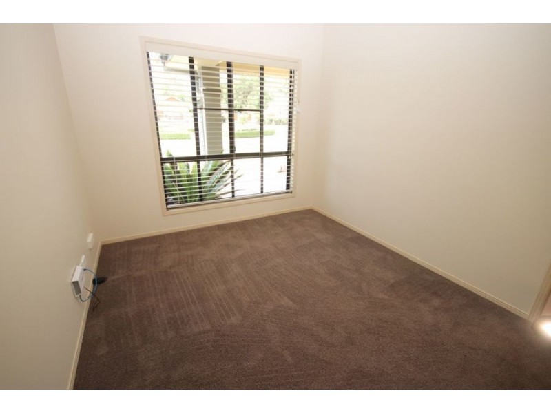 20 Bass Street, Cabarlah QLD 4352