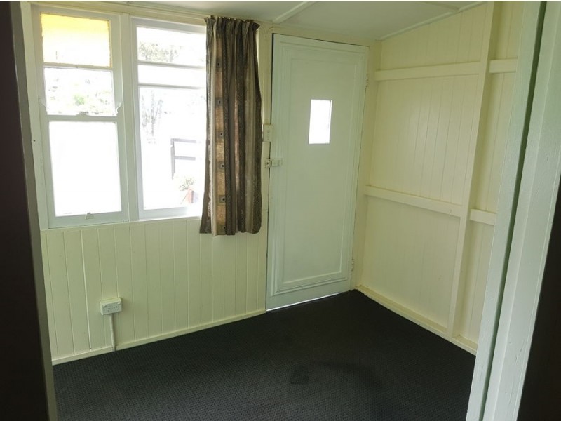 40 South Street, Crows Nest QLD 4355