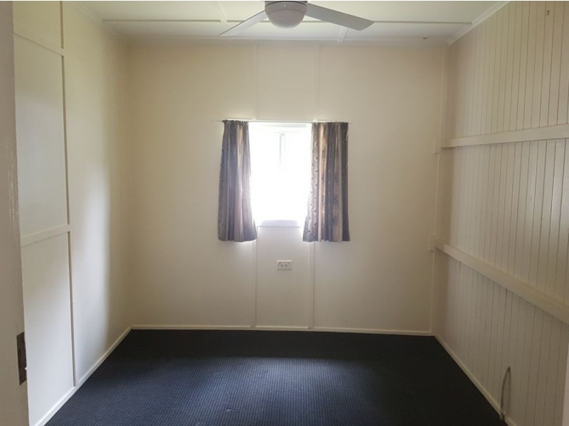 40 South Street, Crows Nest QLD 4355