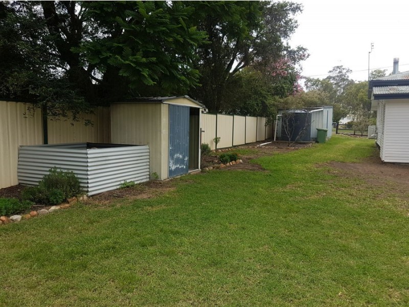 40 South Street, Crows Nest QLD 4355