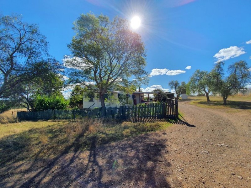 119 Hartwigs Road, Douglas QLD 4354