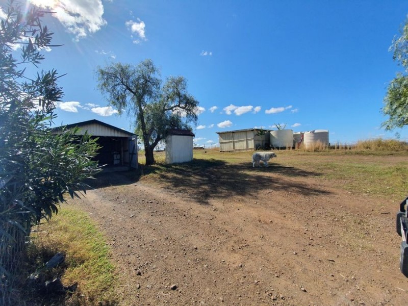 119 Hartwigs Road, Douglas QLD 4354