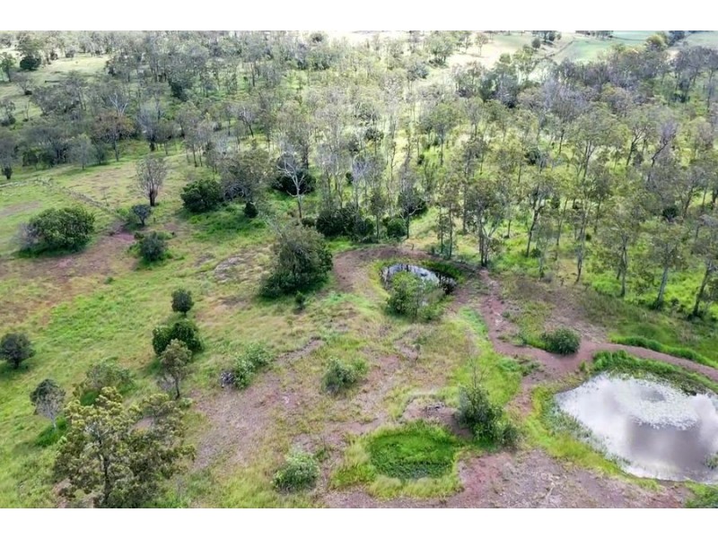 119 Hartwigs Road, Douglas QLD 4354