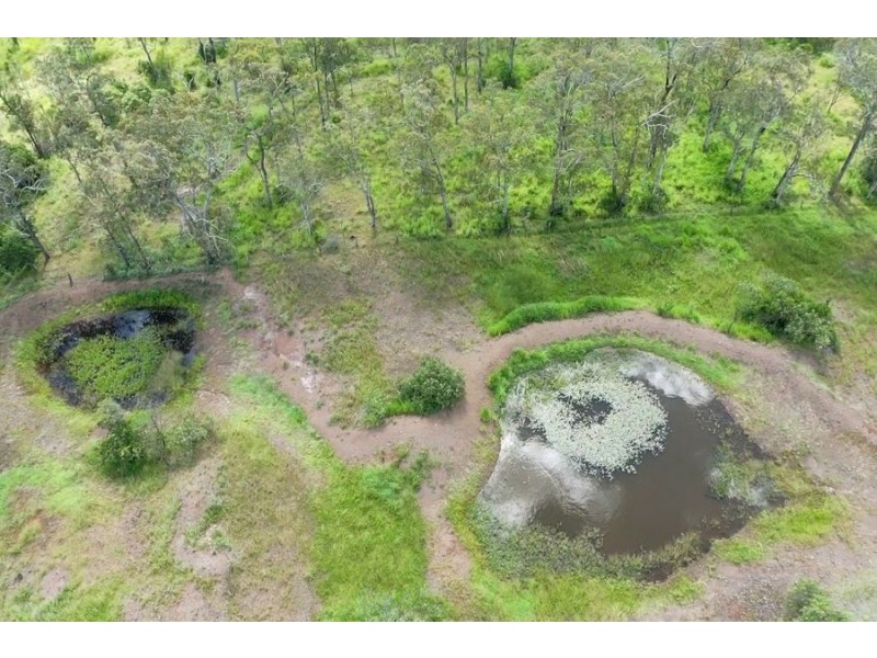 119 Hartwigs Road, Douglas QLD 4354