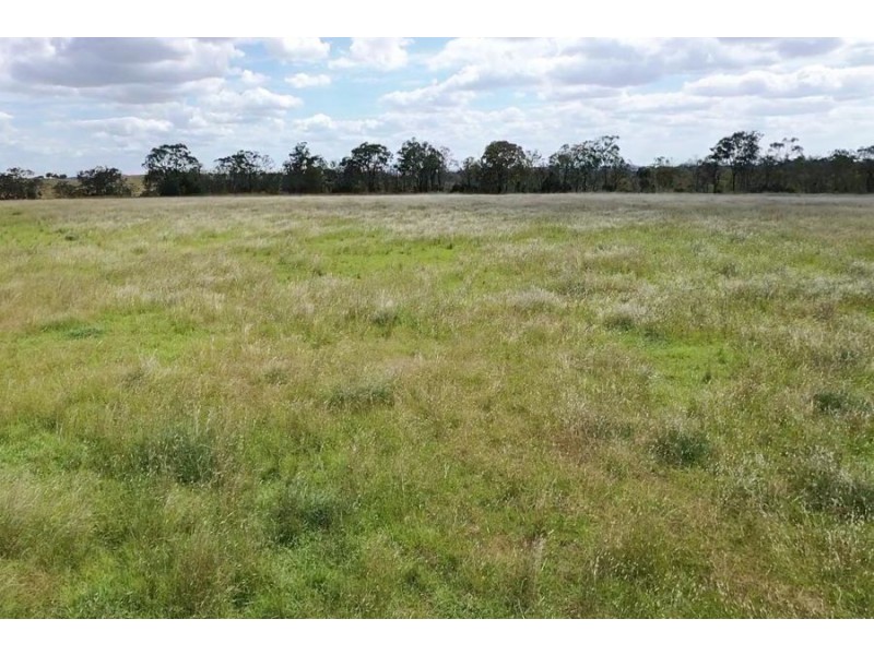 119 Hartwigs Road, Douglas QLD 4354