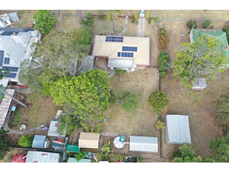 9 Esk Street, Crows Nest QLD 4355