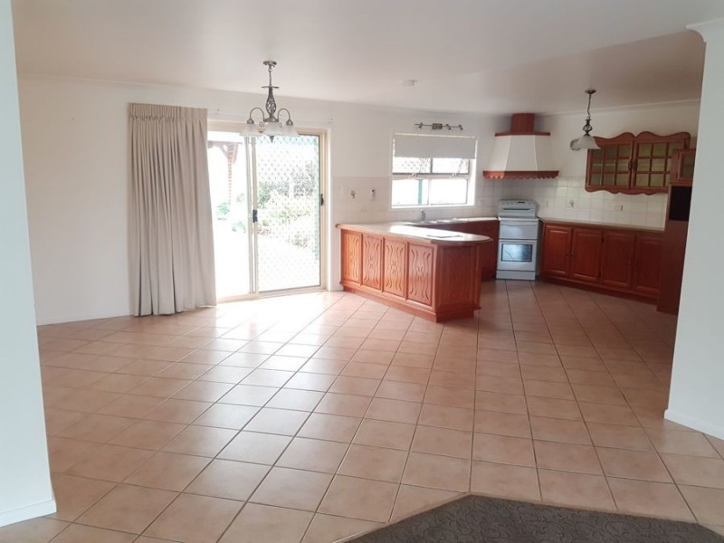 11 Melissa Court, Crows Nest QLD 4355