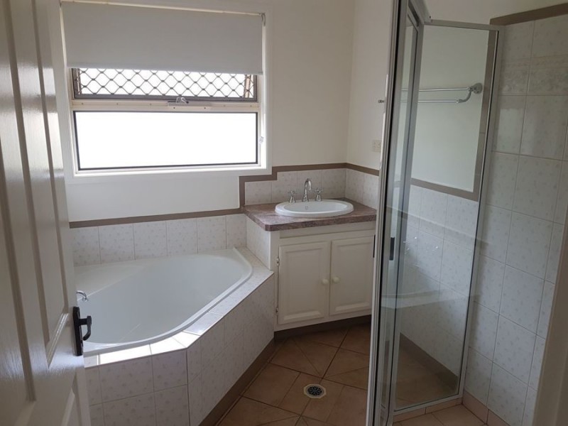 11 Melissa Court, Crows Nest QLD 4355