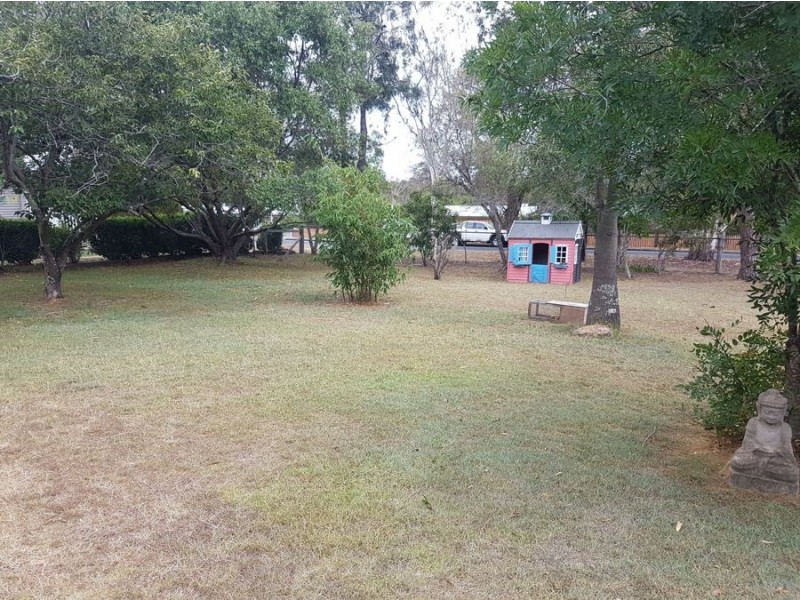 11 Jones Street, Crows Nest QLD 4355