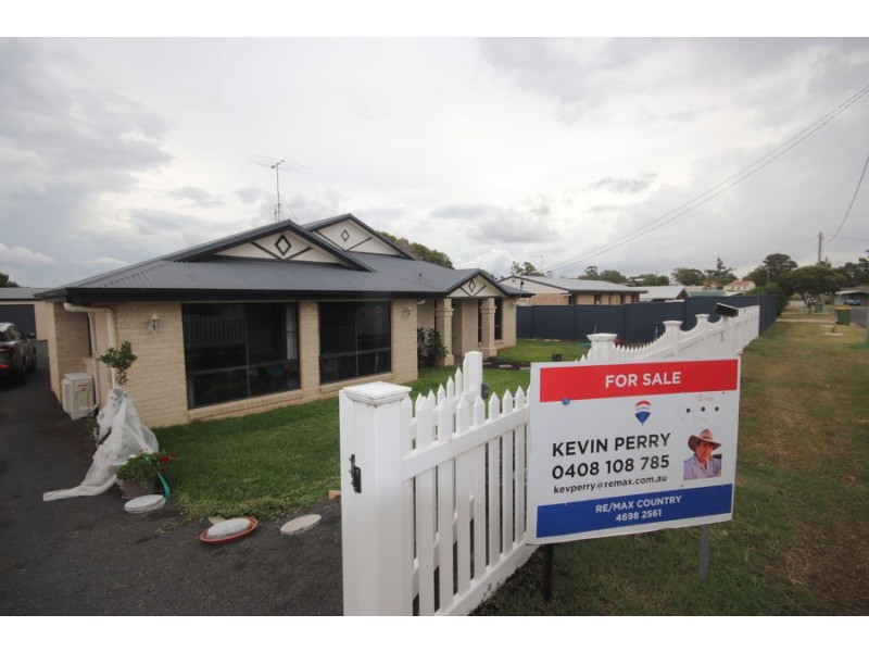 5 Russell Court, Wyreema QLD 4352
