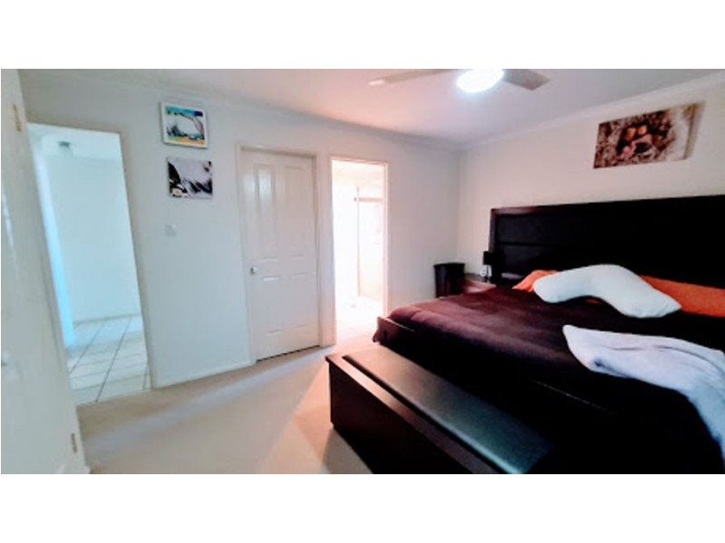 5 Russell Court, Wyreema QLD 4352