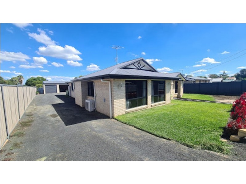 5 Russell Court, Wyreema QLD 4352
