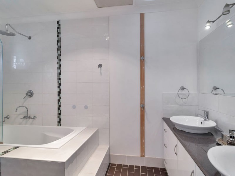 8432 Warrego Highway, Withcott QLD 4352