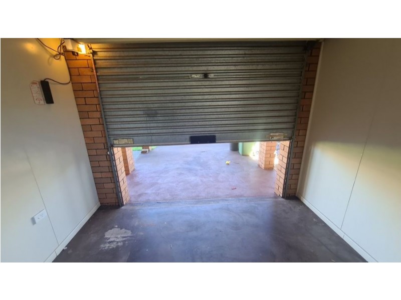 21 Cambridge Street, Harristown QLD 4350