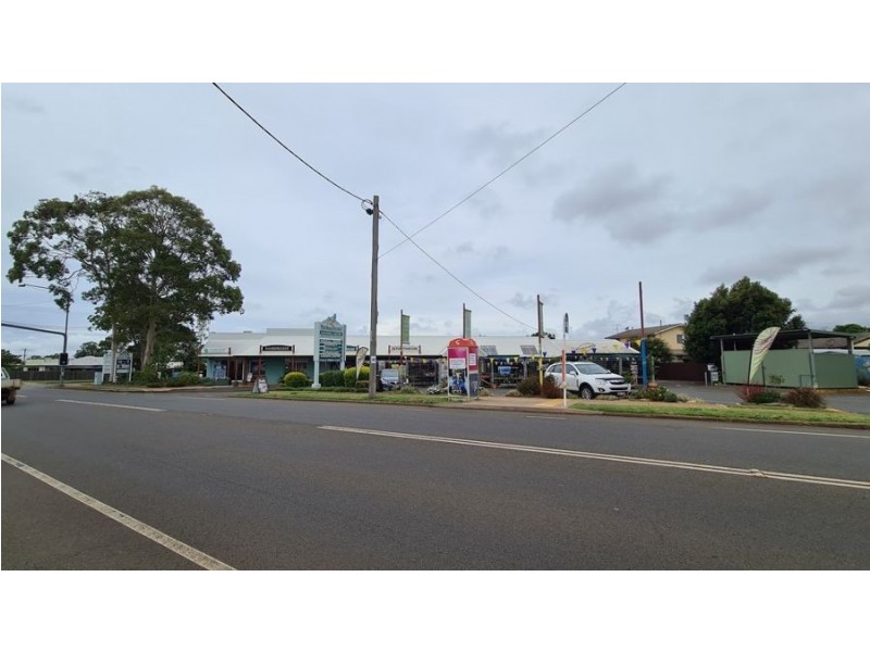 21 Cambridge Street, Harristown QLD 4350