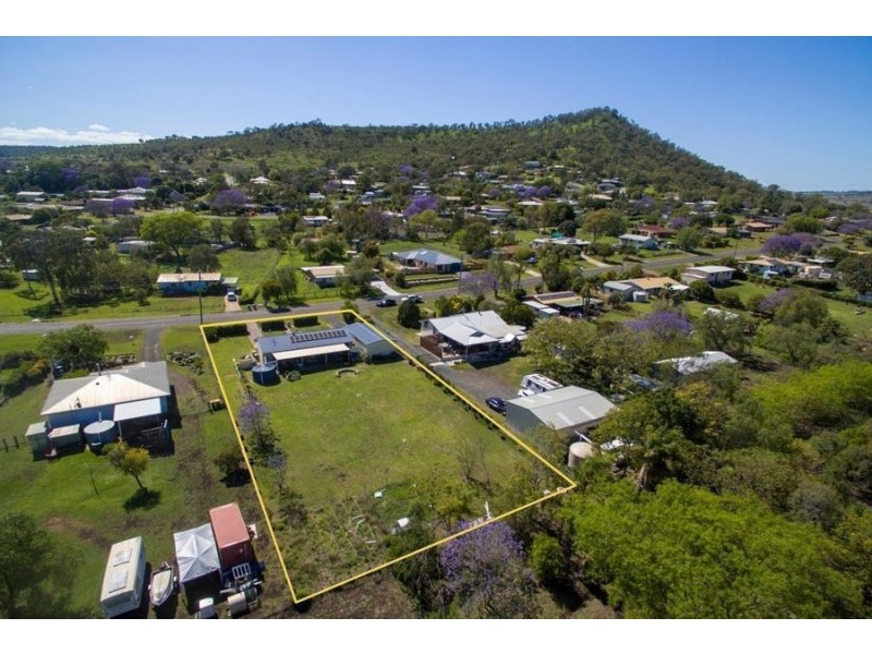 7 Rebwonga Street, Kingsthorpe QLD 4400