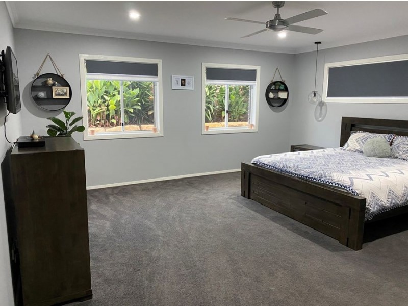 12 Phalaris Court, Meringandan West QLD 4352