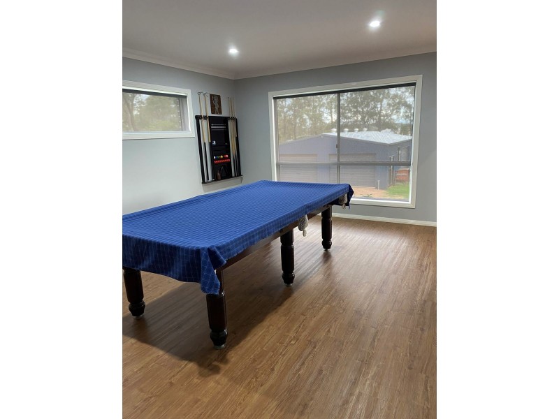 12 Phalaris Court, Meringandan West QLD 4352