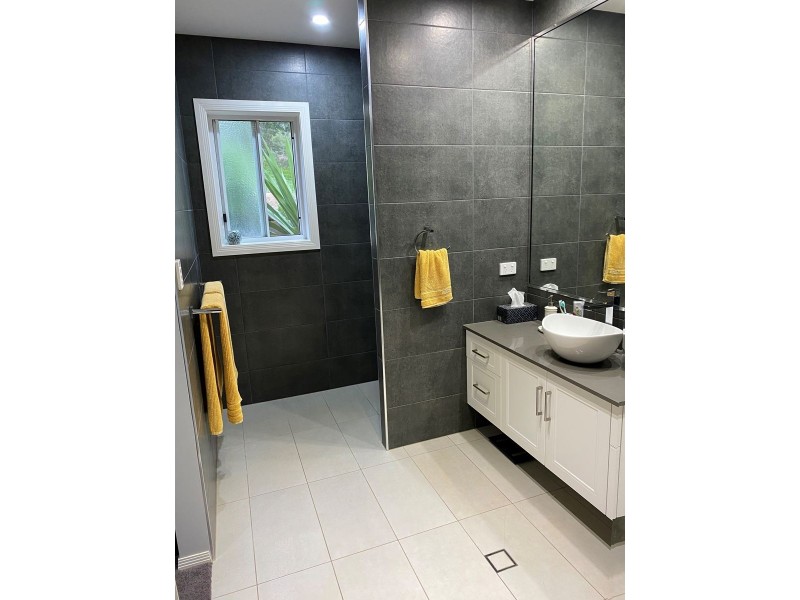 12 Phalaris Court, Meringandan West QLD 4352