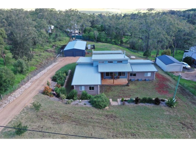 12 Phalaris Court, Meringandan West QLD 4352