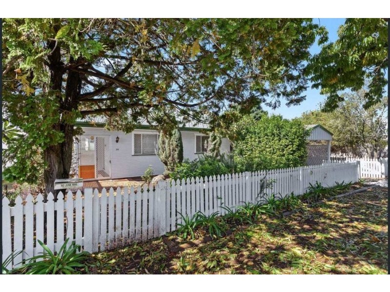 28 McDowall Street, Newtown QLD 4350