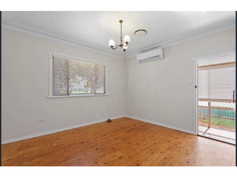 28 McDowall Street, Newtown QLD 4350