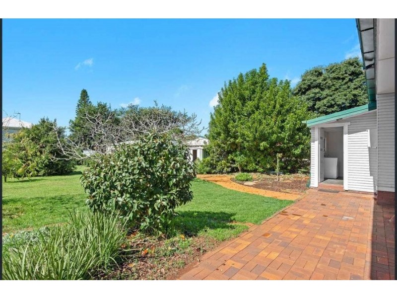 28 McDowall Street, Newtown QLD 4350