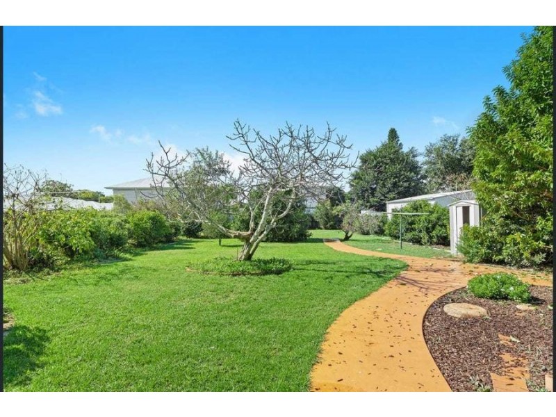 28 McDowall Street, Newtown QLD 4350