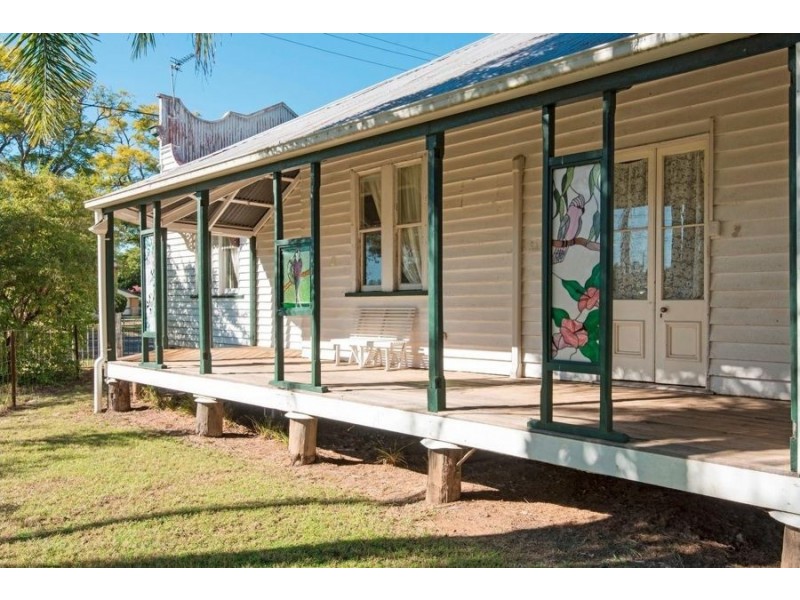 7 Railway Street, Helidon QLD 4344