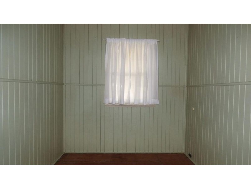 14 Church Street, Crows Nest QLD 4355