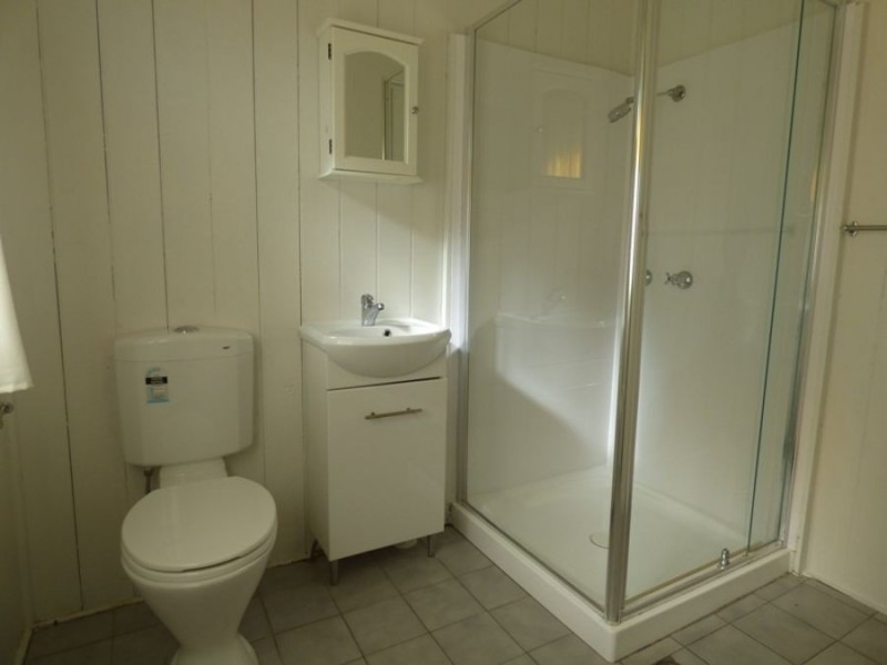 14 Church Street, Crows Nest QLD 4355