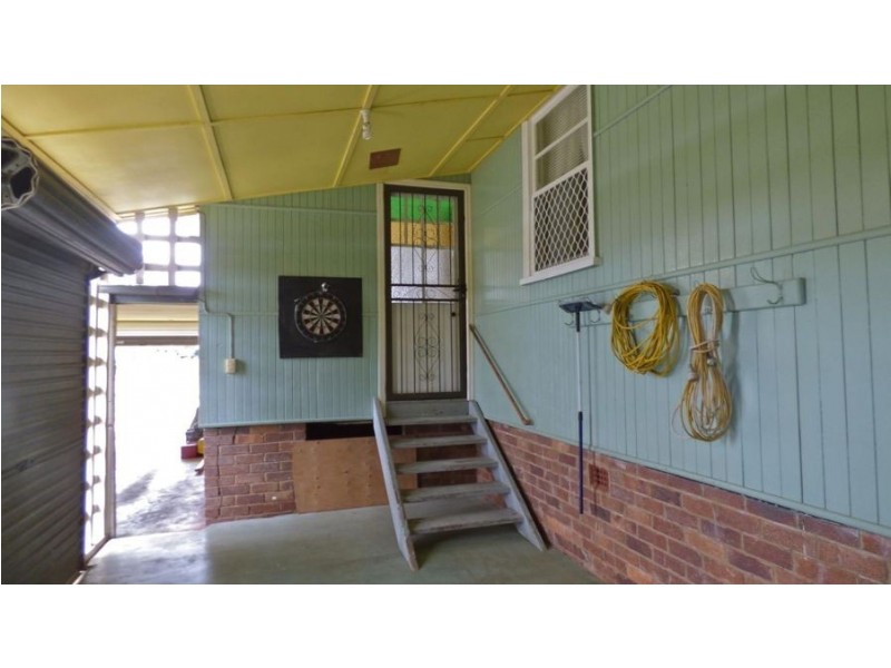 14 Church Street, Crows Nest QLD 4355