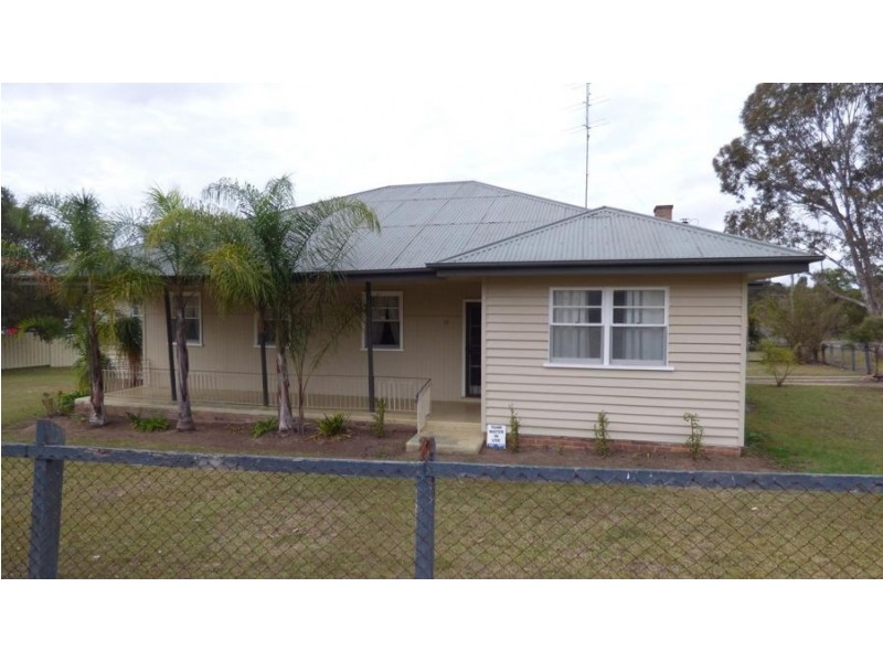 14 Church Street, Crows Nest QLD 4355