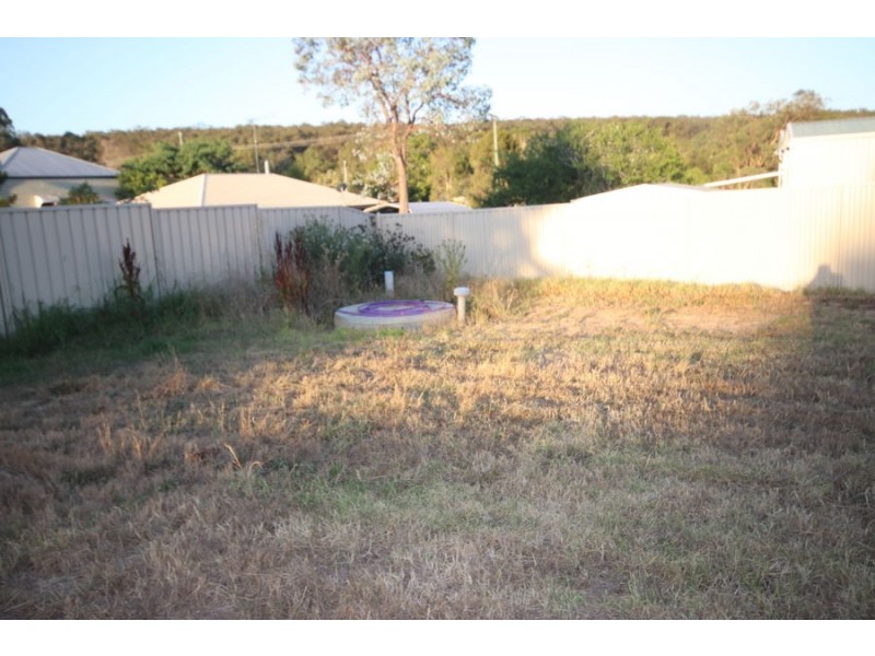 Unit 2 12 Church Street, Crows Nest QLD 4355