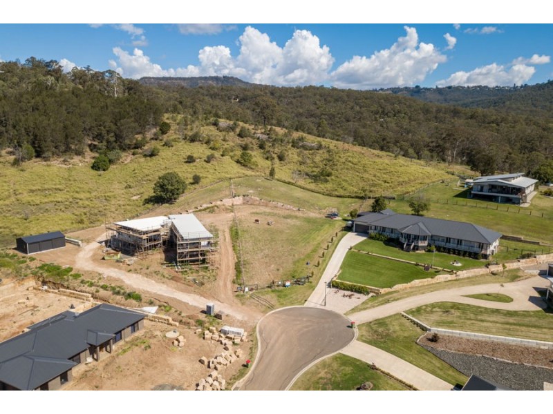 11 Bottle Tree Court, Withcott QLD 4352