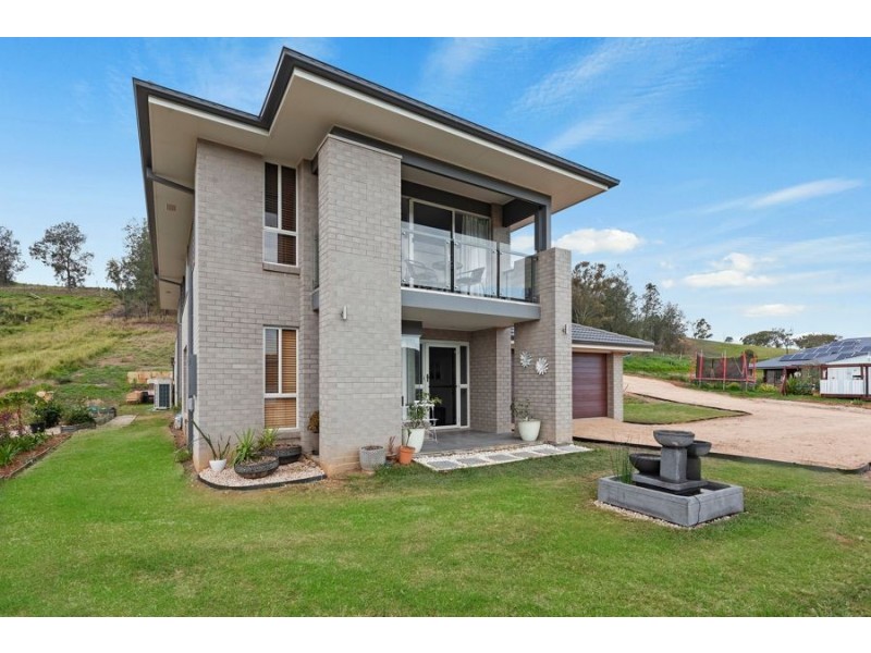 17 Skyline Drive, Withcott QLD 4352