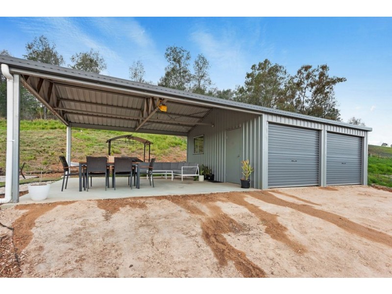 17 Skyline Drive, Withcott QLD 4352