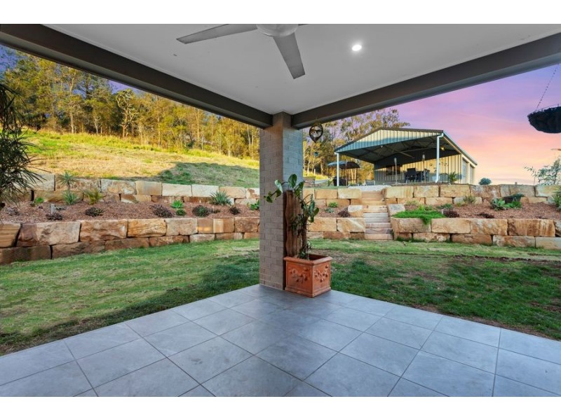 17 Skyline Drive, Withcott QLD 4352