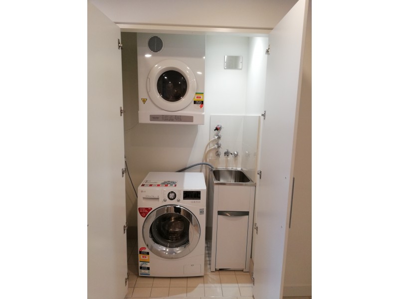 Unit 2004/7 Rider Boulevard, Rhodes NSW 2138