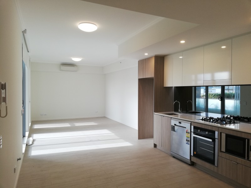 E228/1-39 Lord Sheffield Circuit, Penrith NSW 2750