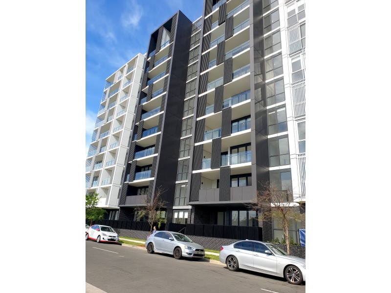 509/10 Aviators Way, Penrith NSW 2750